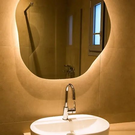 White Luxury * Tríkala