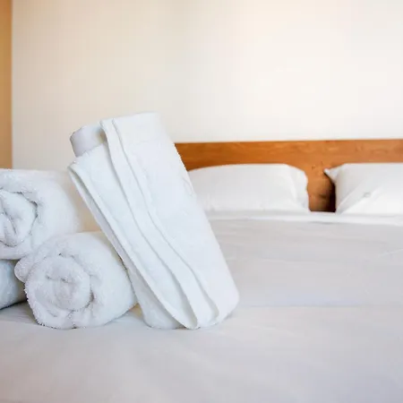 White Luxury شقة