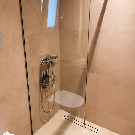 White Luxury * Tríkala