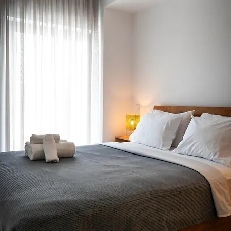 White Luxury Tríkala