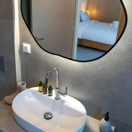 White Luxury * Tríkala