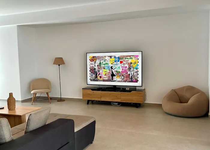 White Luxury Apartament *