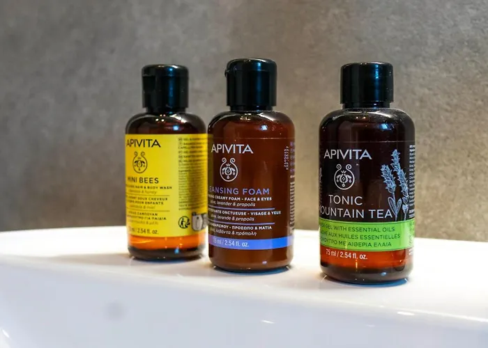 White Luxury Apartament Tríkala