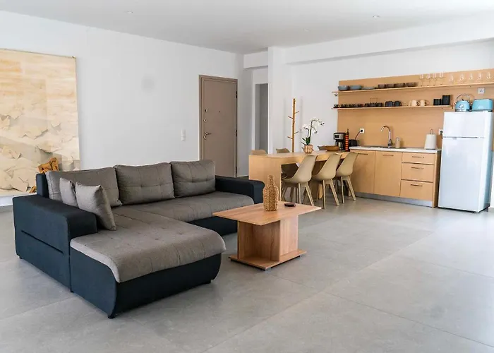 White Luxury Tríkala